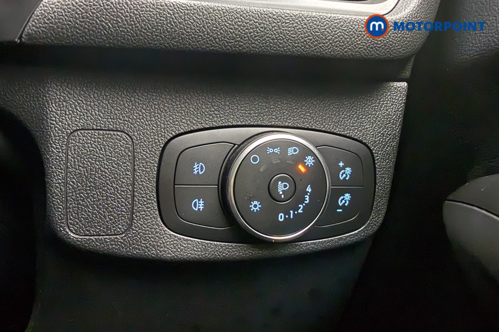 Ford Focus St-Line Vignale Manual Petrol Hatchback - Stock Number (1586105) - 17th supplementary image