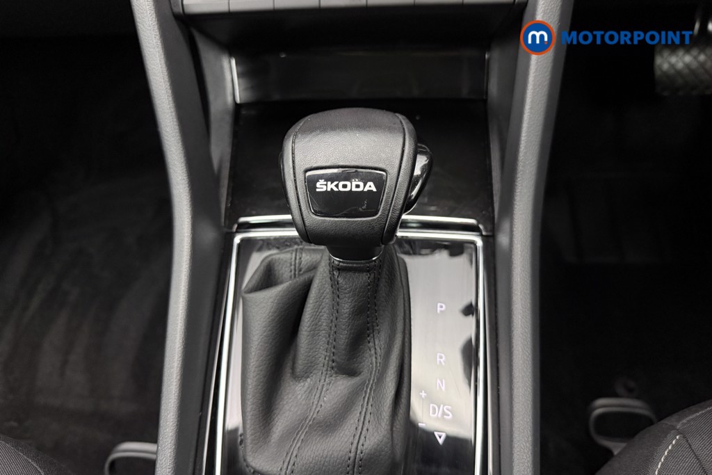 Skoda Karoq Se Drive Automatic Petrol SUV - Stock Number (1586478) - 7th supplementary image