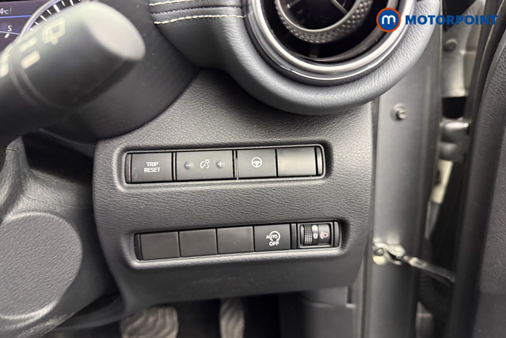Nissan Juke Tekna Automatic Petrol SUV - Stock Number (1586498) - 15th supplementary image