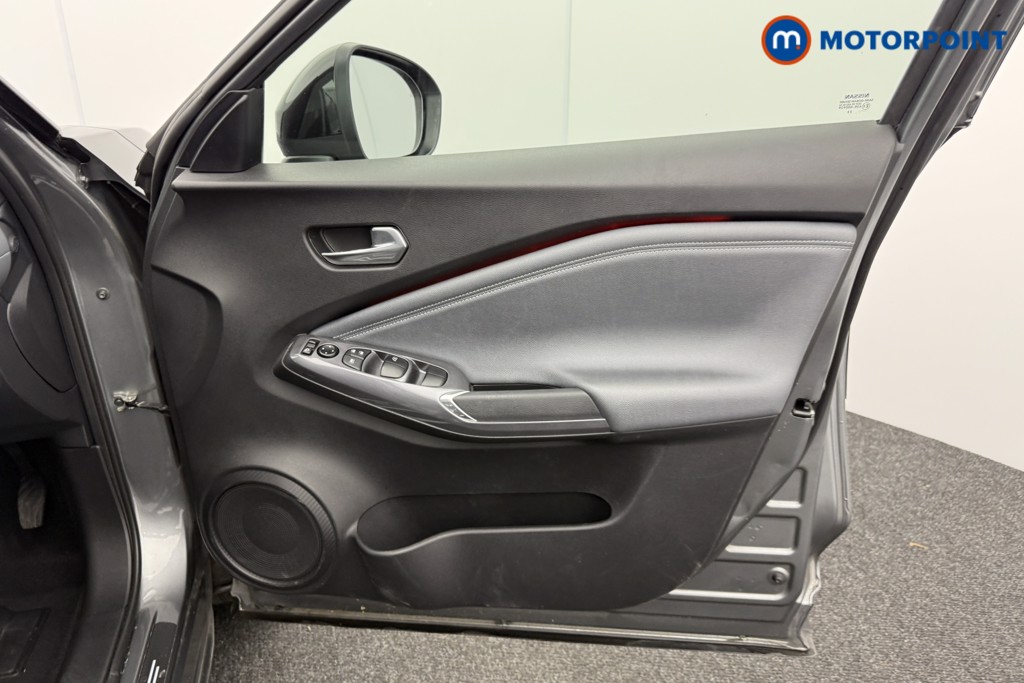 Nissan Juke Tekna Automatic Petrol SUV - Stock Number (1586498) - 17th supplementary image