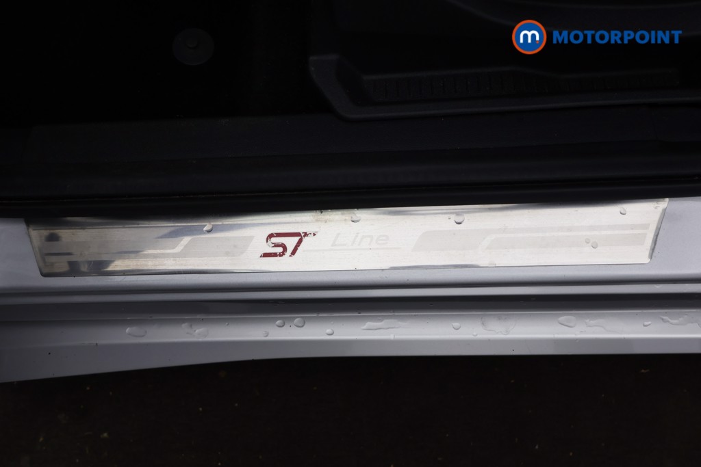 Ford Kuga St-Line Manual Petrol SUV - Stock Number (1586549) - 44th supplementary image