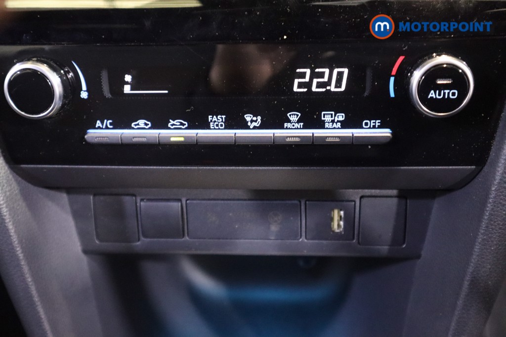 Toyota Yaris Cross Design Automatic Petrol-Electric Hybrid Estate - Stock Number (1586958) - 21st supplementary image
