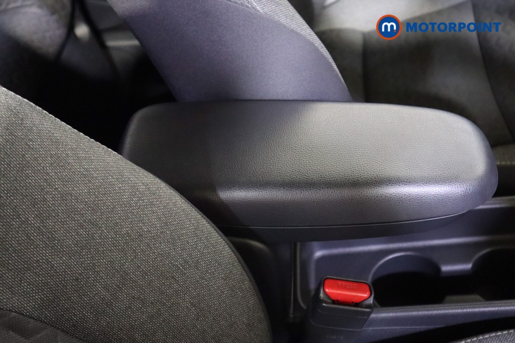 Toyota Yaris Cross Design Automatic Petrol-Electric Hybrid Estate - Stock Number (1586958) - 26th supplementary image