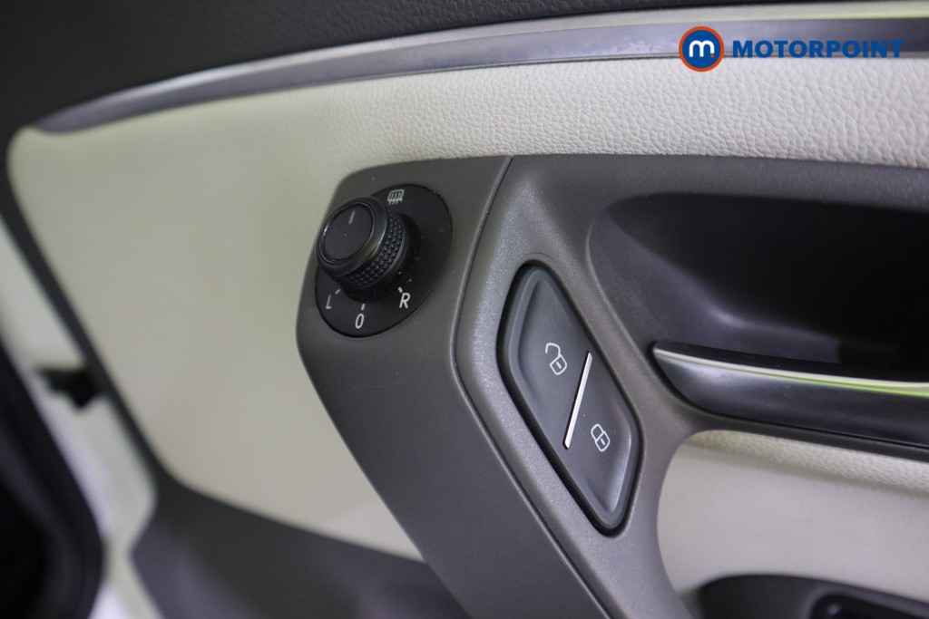 Volkswagen Polo Beats Manual Petrol Hatchback - Stock Number (1586993) - 12th supplementary image