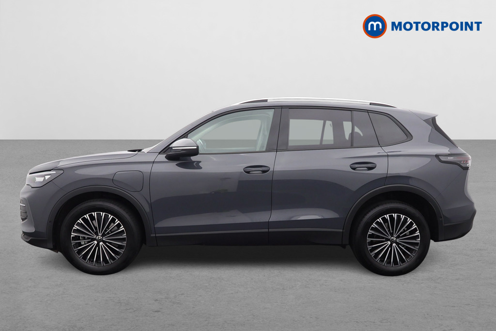 Volkswagen Tiguan Match Automatic Petrol Plug-In Hybrid SUV - Stock Number (1587204) - Passenger side
