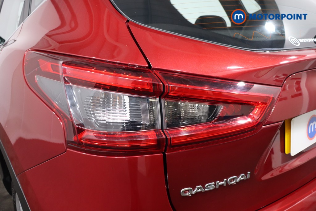 Nissan Qashqai Acenta Premium Manual Diesel SUV - Stock Number (1587333) - 32nd supplementary image