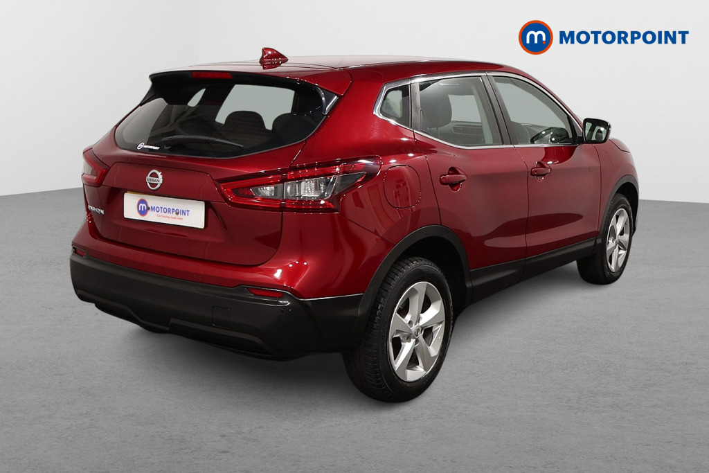 Nissan Qashqai Acenta Premium Manual Diesel SUV - Stock Number (1587333) - Drivers side rear corner