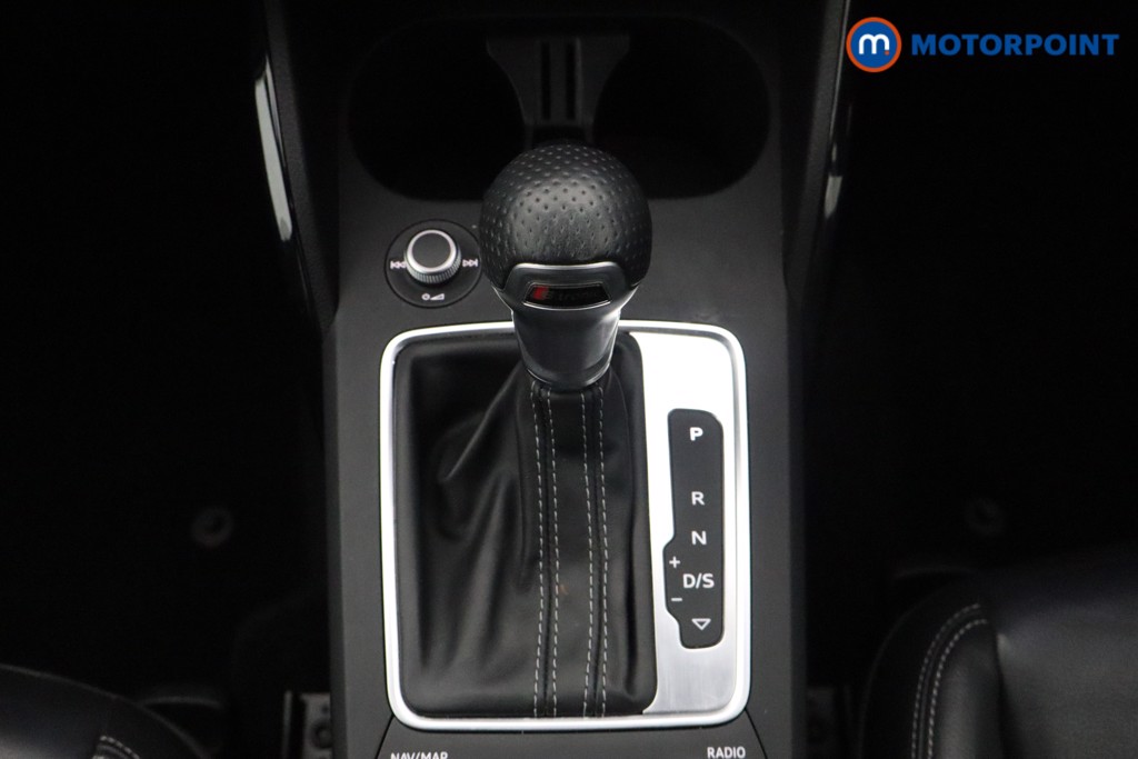 Audi Q2 Black Edition Automatic Petrol SUV - Stock Number (1587349) - 4th supplementary image