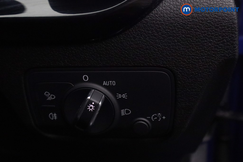 Audi Q2 Black Edition Automatic Petrol SUV - Stock Number (1587349) - 15th supplementary image