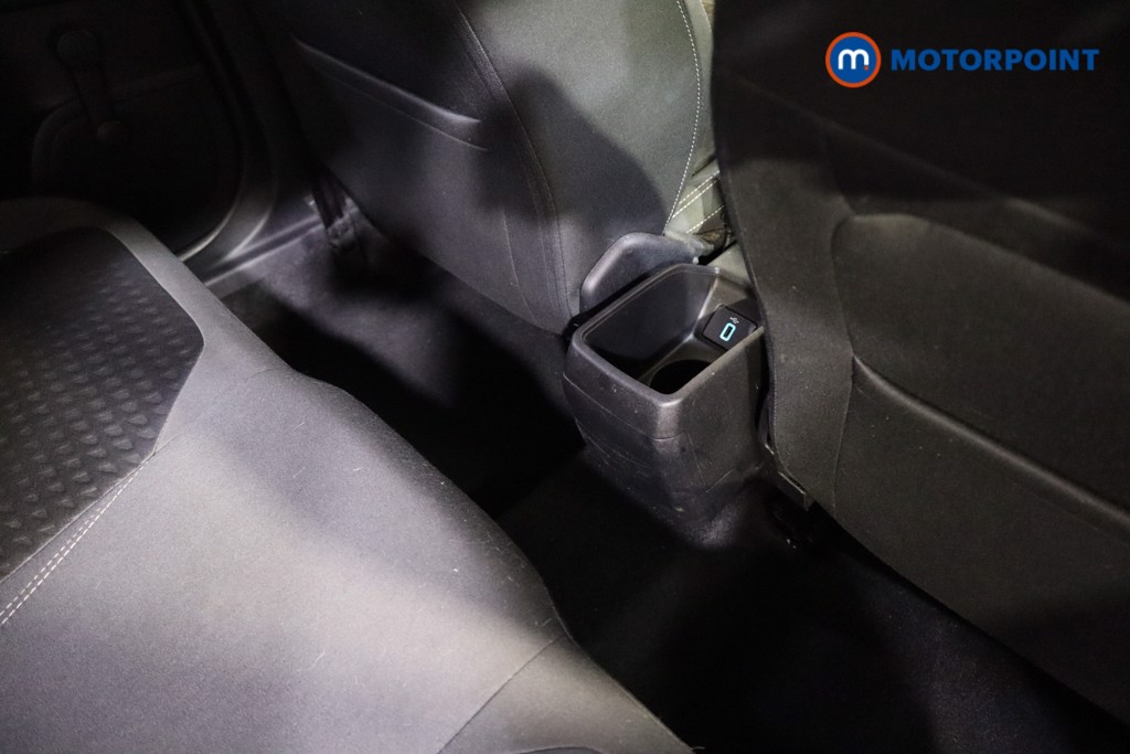 Ford Fiesta Zetec Manual Petrol Hatchback - Stock Number (1587398) - 20th supplementary image