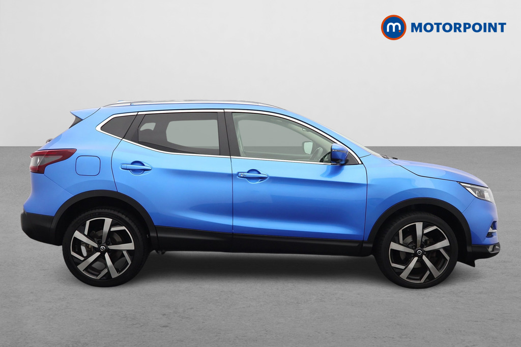 Nissan Qashqai N-Motion Automatic Petrol SUV - Stock Number (1587522) - Drivers side