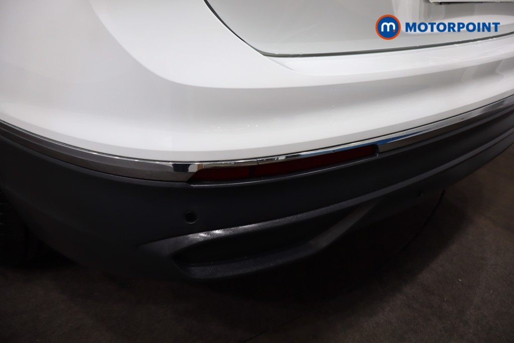 Volkswagen Tiguan Allspace Life Automatic Petrol SUV - Stock Number (1587835) - 35th supplementary image