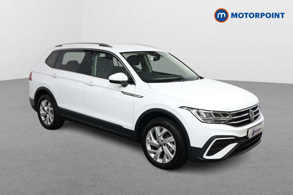 Volkswagen Tiguan Allspace Life Automatic Petrol SUV - Stock Number (1587835) - Drivers side front corner