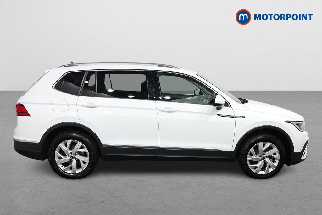 Volkswagen Tiguan Allspace Life Automatic Petrol SUV - Stock Number (1587835) - Drivers side