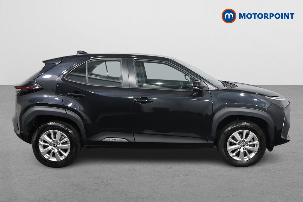 Toyota Yaris Cross Icon Automatic Petrol-Electric Hybrid Estate - Stock Number (1588004) - Drivers side