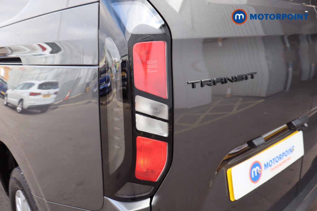 Ford Transit Custom Limited Manual Diesel Panel Van - Stock Number (1588010) - 37th supplementary image