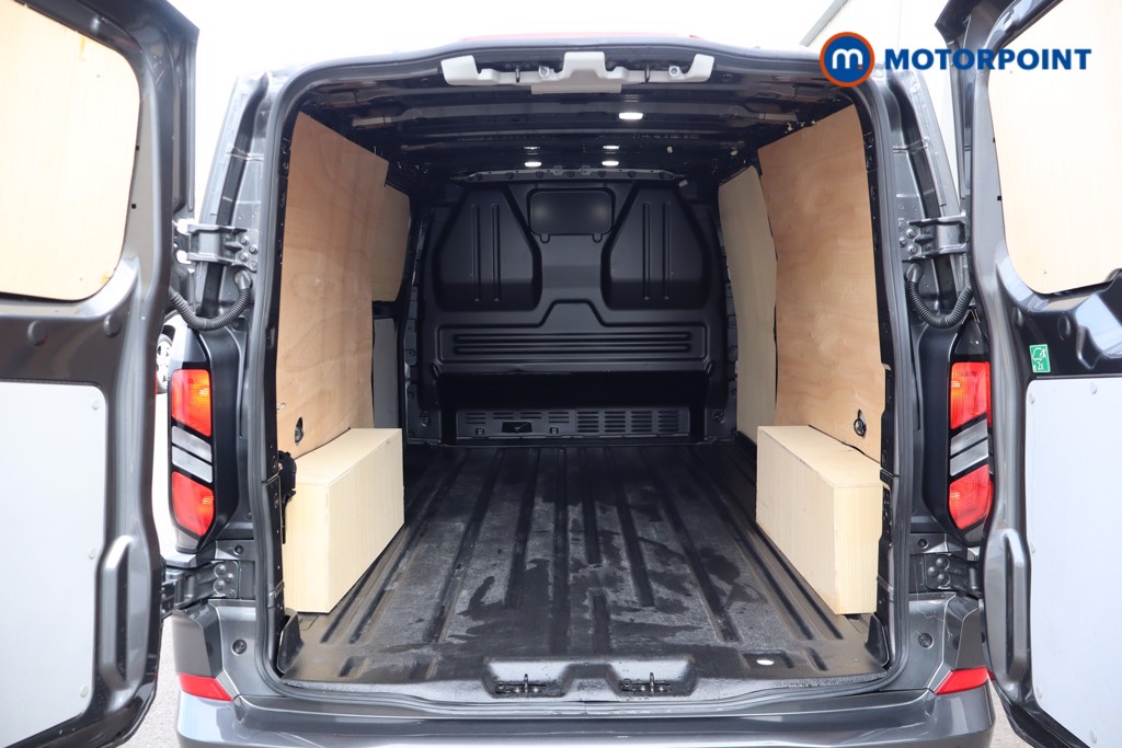 Ford Transit Custom Limited Manual Diesel Panel Van - Stock Number (1588010) - 41st supplementary image