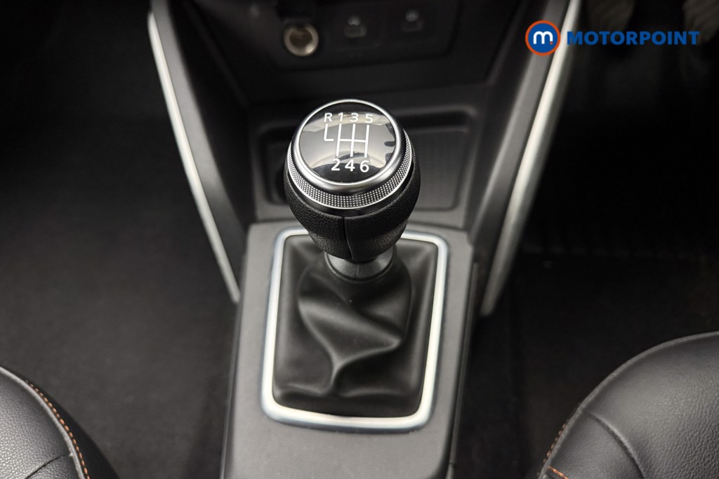 Dacia Duster Extreme Se Manual Petrol SUV - Stock Number (1588122) - 7th supplementary image