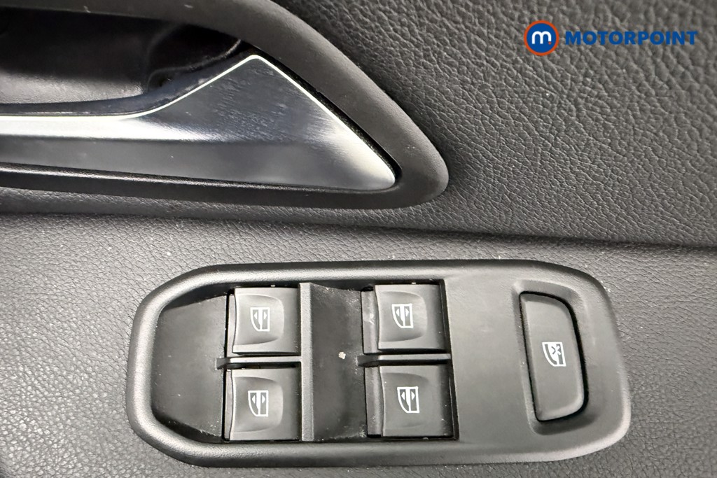 Dacia Duster Extreme Se Manual Petrol SUV - Stock Number (1588122) - 18th supplementary image