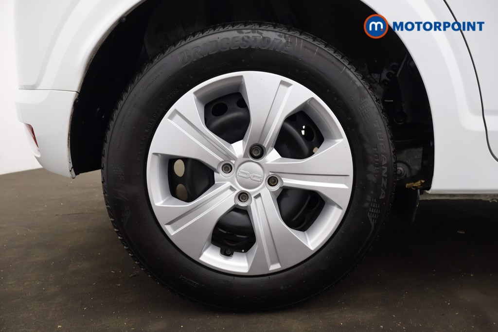 Dacia Sandero Essential Manual Petrol Hatchback - Stock Number (1564672) - 37th supplementary image