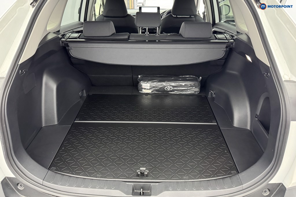 Toyota Rav4 Design Automatic Petrol-Electric Hybrid SUV - Stock Number (1565835) - 3rd supplementary image