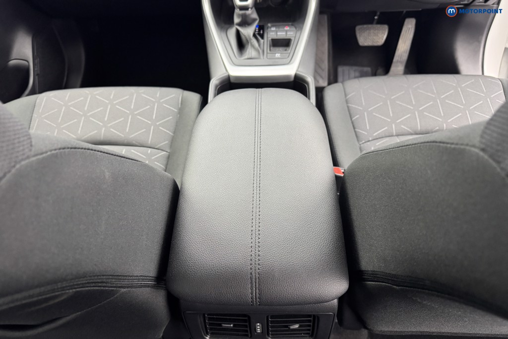 Toyota Rav4 Design Automatic Petrol-Electric Hybrid SUV - Stock Number (1565835) - 11th supplementary image