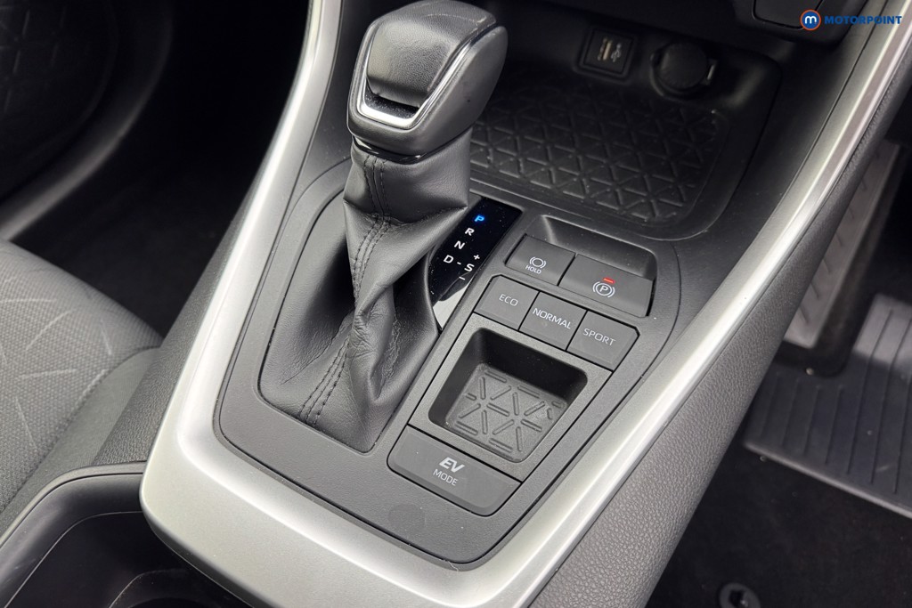 Toyota Rav4 Design Automatic Petrol-Electric Hybrid SUV - Stock Number (1565835) - 15th supplementary image