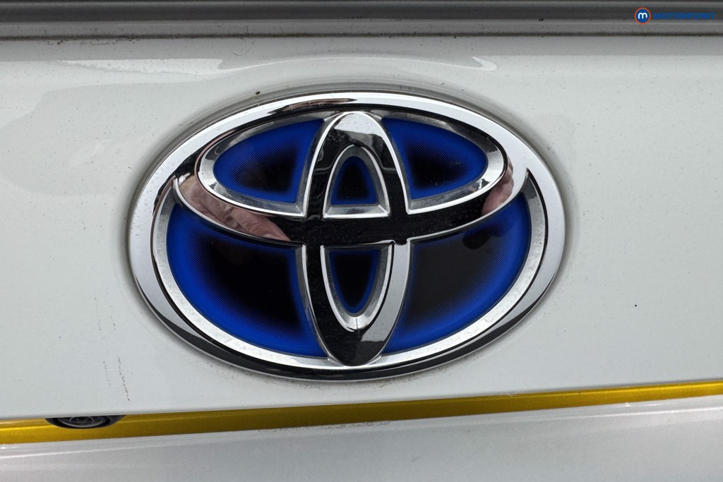 Toyota Rav4 Design Automatic Petrol-Electric Hybrid SUV - Stock Number (1565835) - 33rd supplementary image