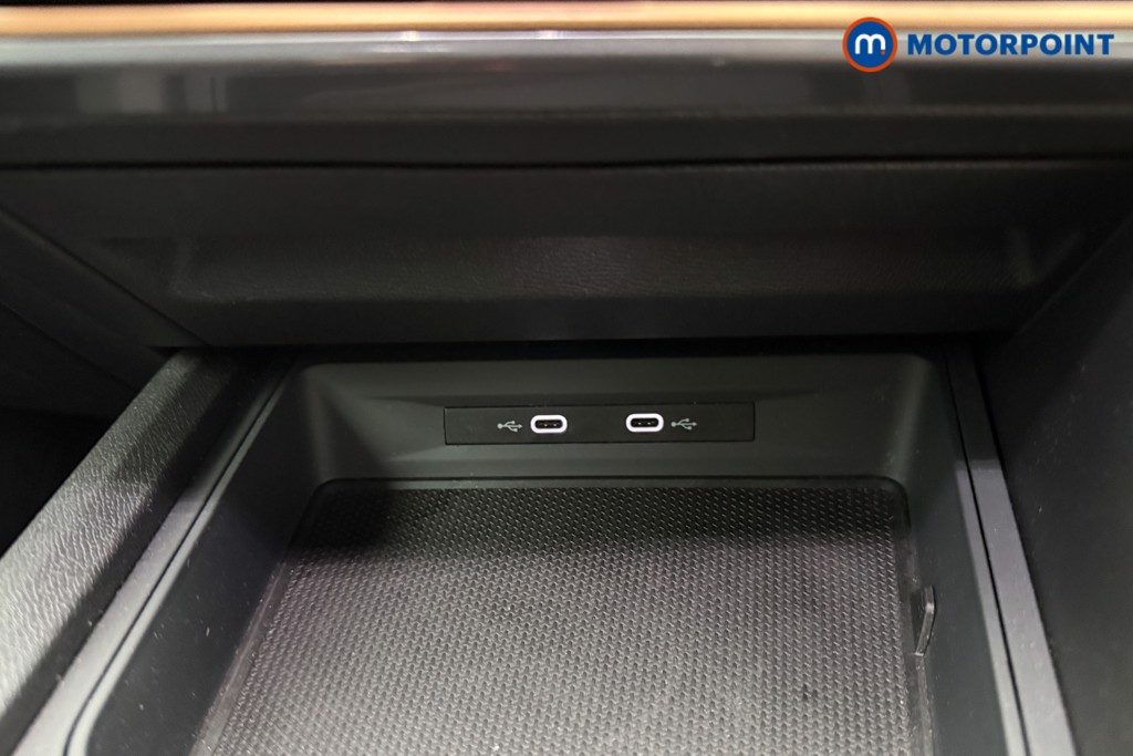 Cupra Leon VZ2 Automatic Petrol Plug-In Hybrid Estate - Stock Number (1568702) - 3rd supplementary image