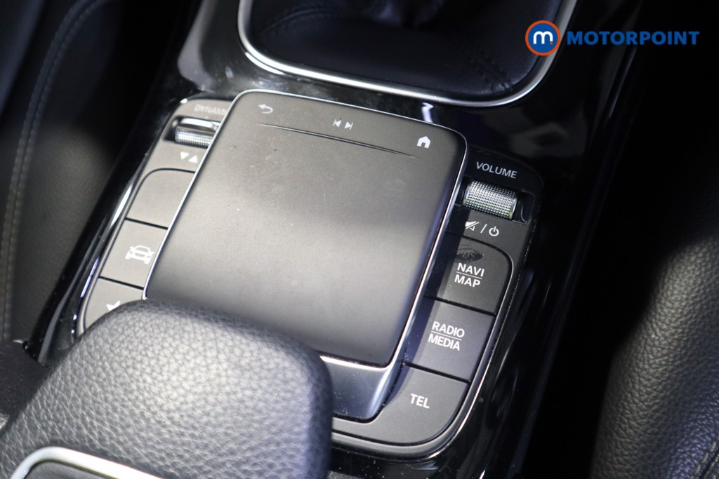Mercedes-Benz A Class SE Manual Petrol Hatchback - Stock Number (1570060) - 9th supplementary image
