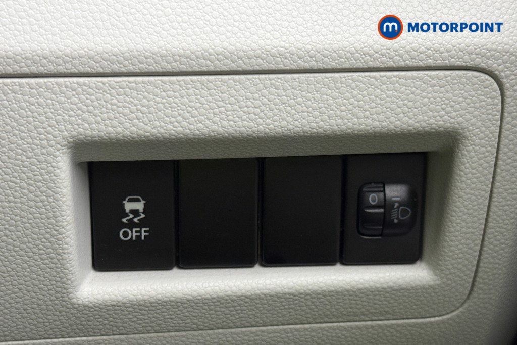 Suzuki Ignis Sz-T Automatic Petrol SUV - Stock Number (1570853) - 32nd supplementary image