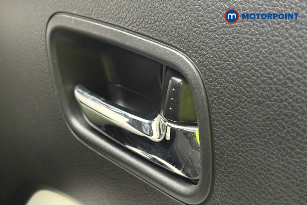 Suzuki Ignis Sz-T Automatic Petrol SUV - Stock Number (1570853) - 34th supplementary image