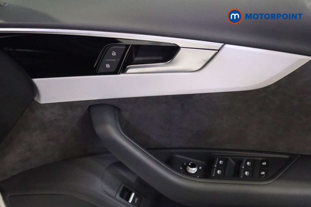 Audi A4 S Line Automatic Diesel Estate - Stock Number (1571944) - 14th supplementary image
