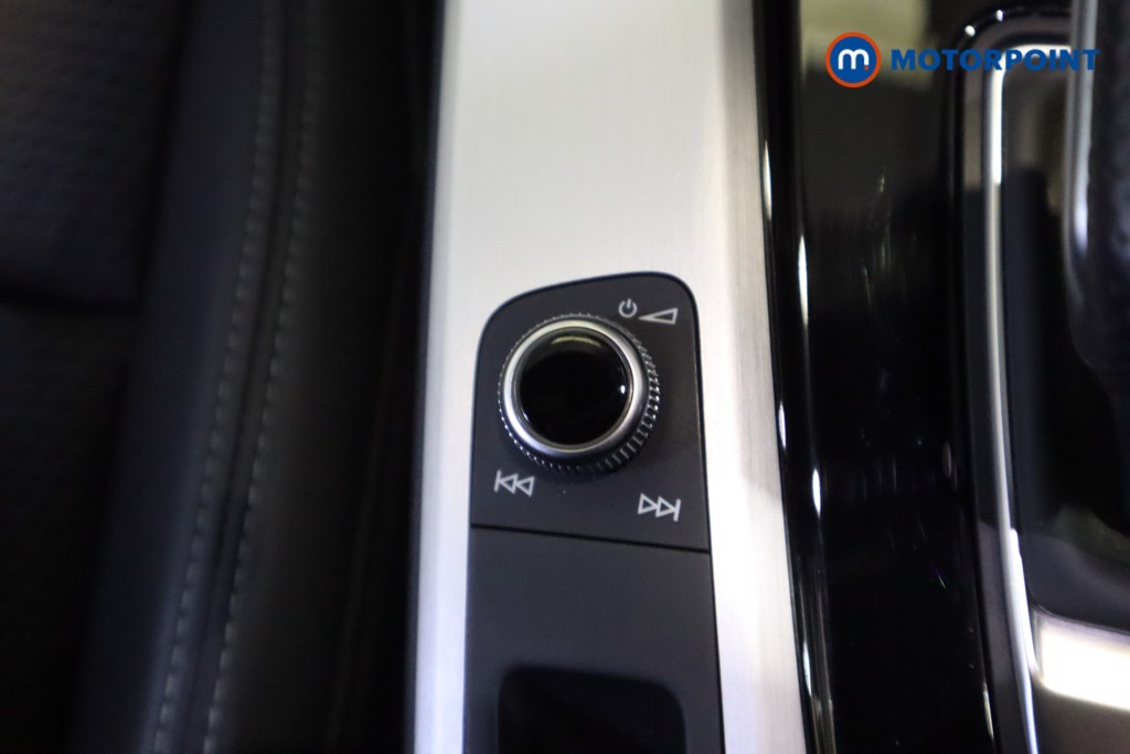 Audi A4 S Line Automatic Diesel Estate - Stock Number (1571944) - 25th supplementary image