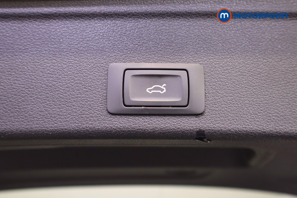 Audi A4 S Line Automatic Diesel Estate - Stock Number (1571944) - 32nd supplementary image
