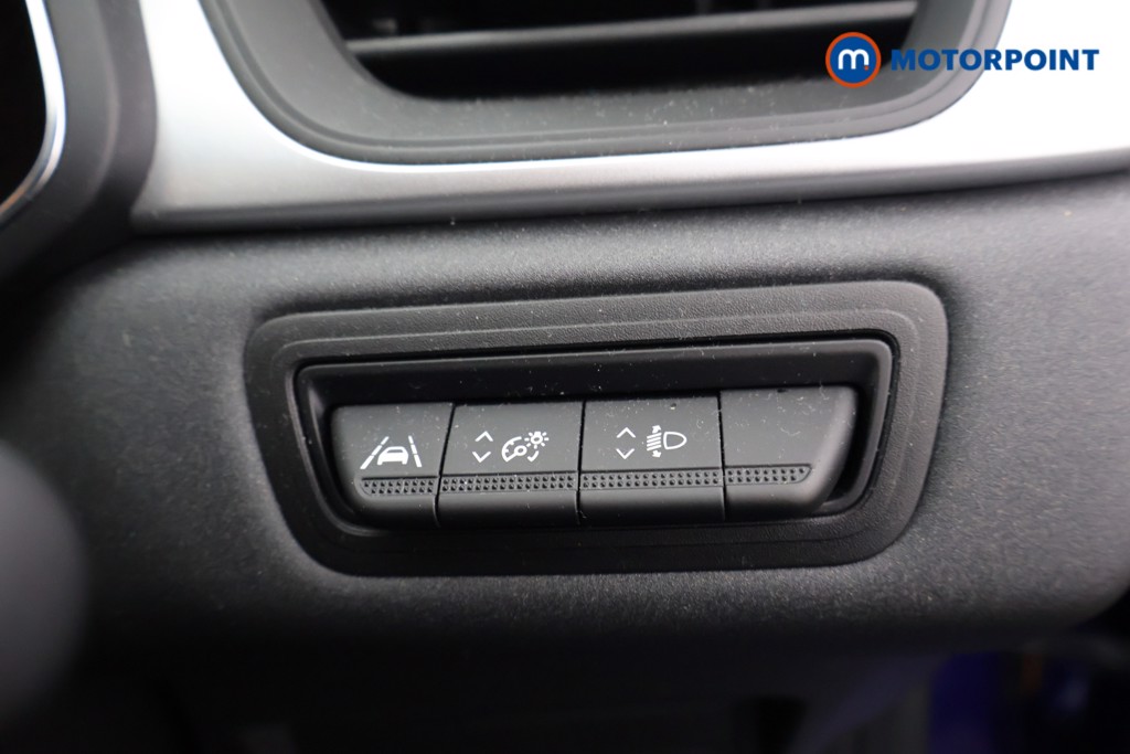 Renault Captur Iconic Edition Manual Petrol SUV - Stock Number (1574752) - 6th supplementary image