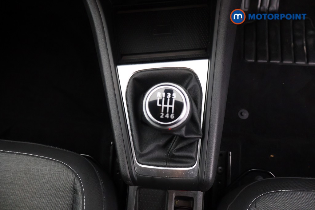 Renault Captur Iconic Edition Manual Petrol SUV - Stock Number (1574752) - 14th supplementary image