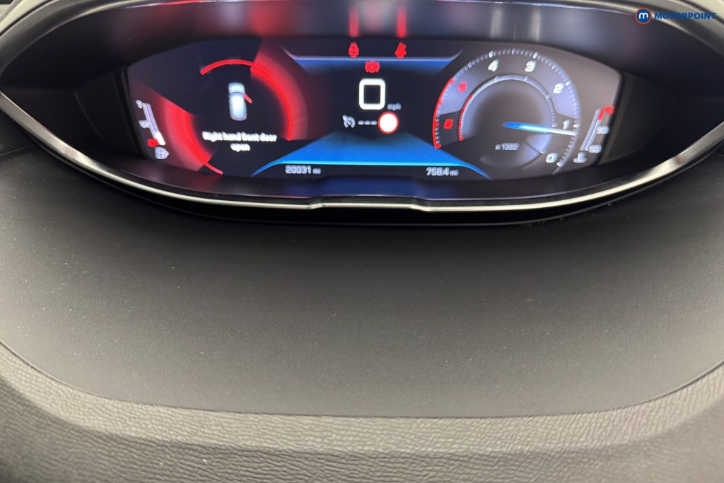 Peugeot 3008 Allure Manual Diesel SUV - Stock Number (1575114) - 9th supplementary image