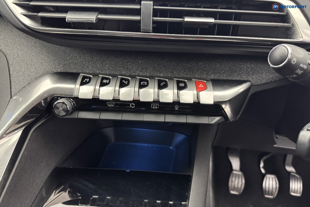 Peugeot 3008 Allure Manual Diesel SUV - Stock Number (1575114) - 17th supplementary image