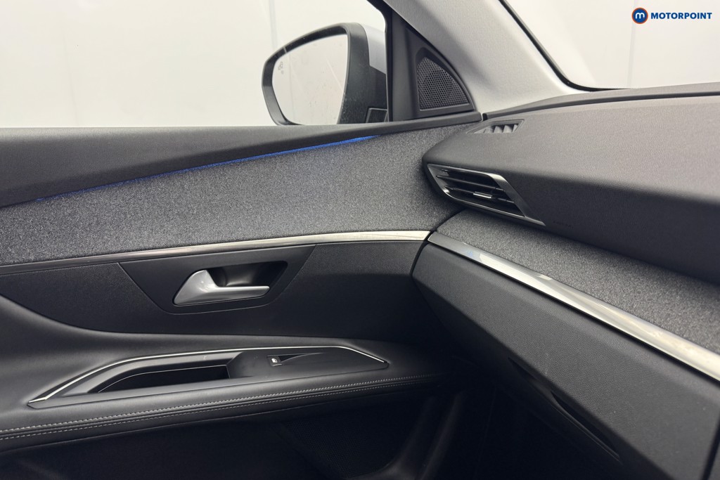 Peugeot 3008 Allure Manual Diesel SUV - Stock Number (1575114) - 18th supplementary image