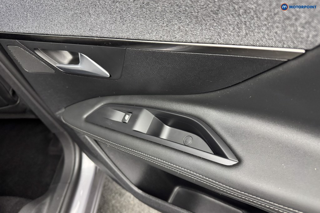 Peugeot 3008 Allure Manual Diesel SUV - Stock Number (1575114) - 25th supplementary image