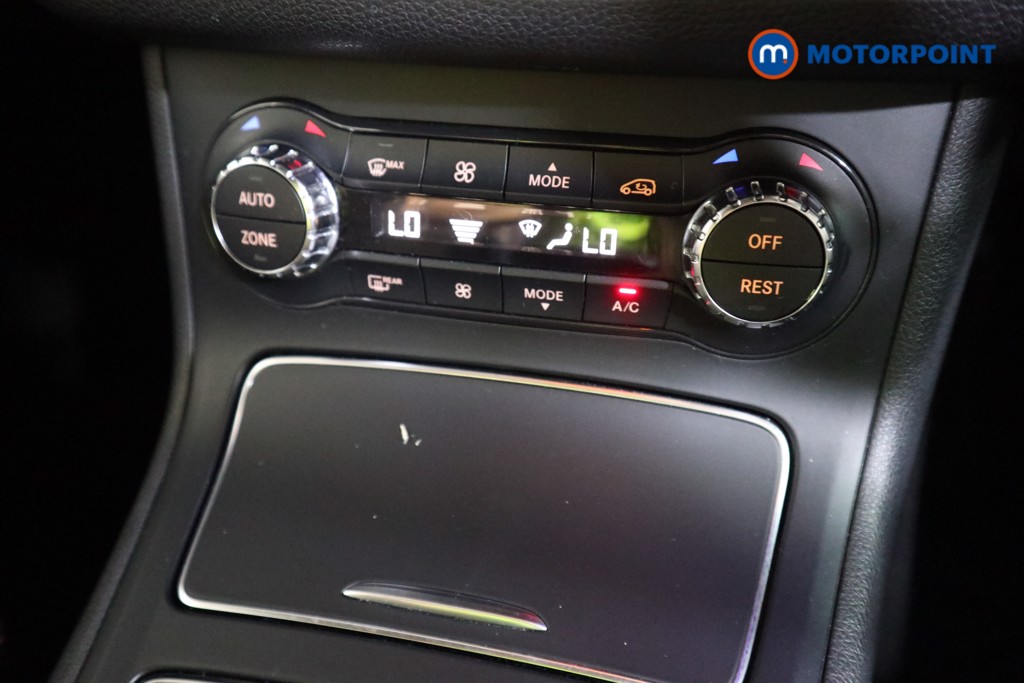Mercedes-Benz B Class Amg Line Automatic Diesel Hatchback - Stock Number (1576229) - 8th supplementary image