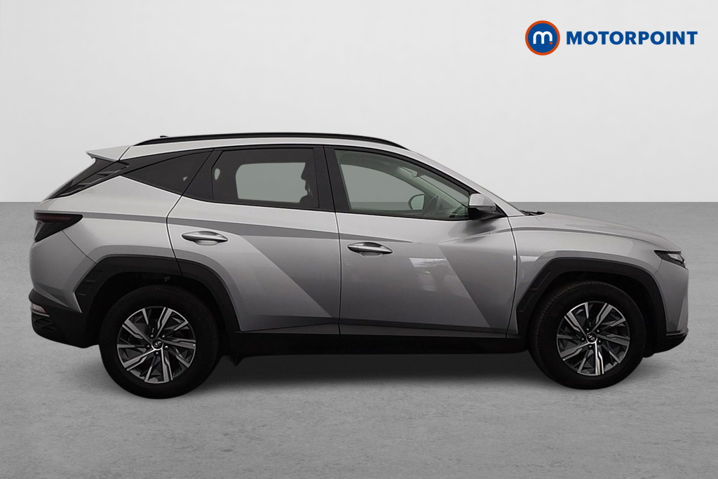 Hyundai Tucson Se Connect Manual Petrol SUV - Stock Number (1577126) - Drivers side
