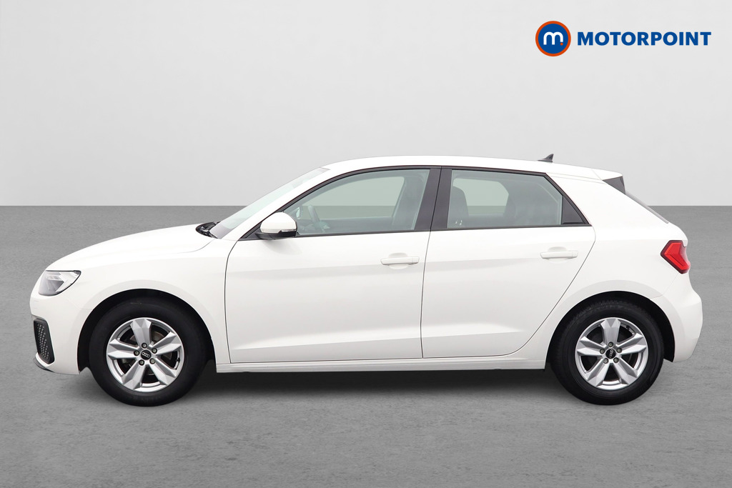 Audi A1 Technik Manual Petrol Hatchback - Stock Number (1577903) - Passenger side