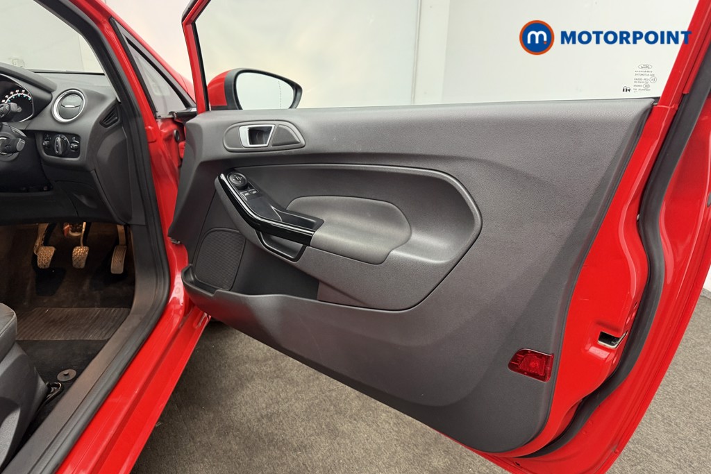 Ford Fiesta Zetec Manual Diesel Hatchback - Stock Number (1579324) - 14th supplementary image