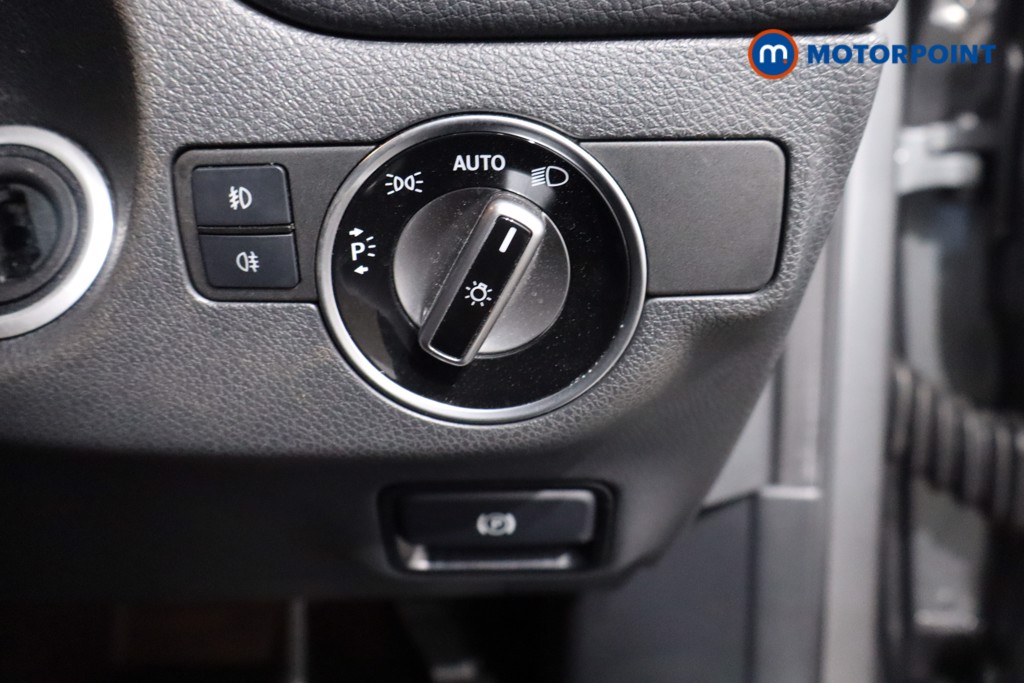 Mercedes-Benz GLA Urban Edition Automatic Petrol SUV - Stock Number (1579467) - 20th supplementary image