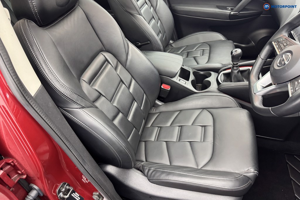 Nissan Qashqai N-Motion Manual Petrol SUV - Stock Number (1580824) - 5th supplementary image