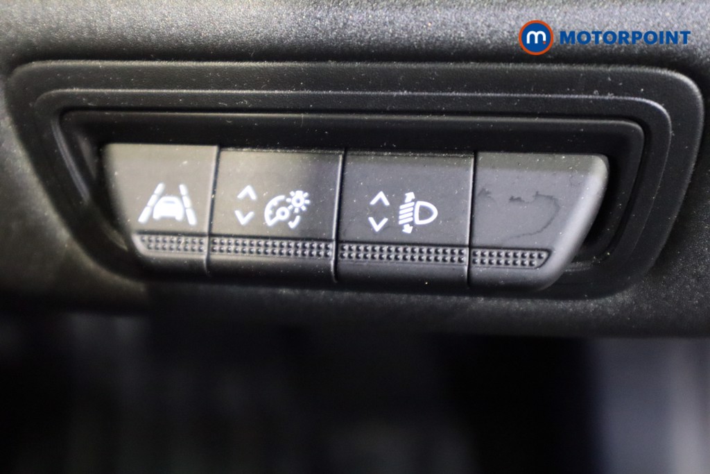 Renault Captur Iconic Edition Automatic Petrol-Electric Hybrid SUV - Stock Number (1581444) - 16th supplementary image