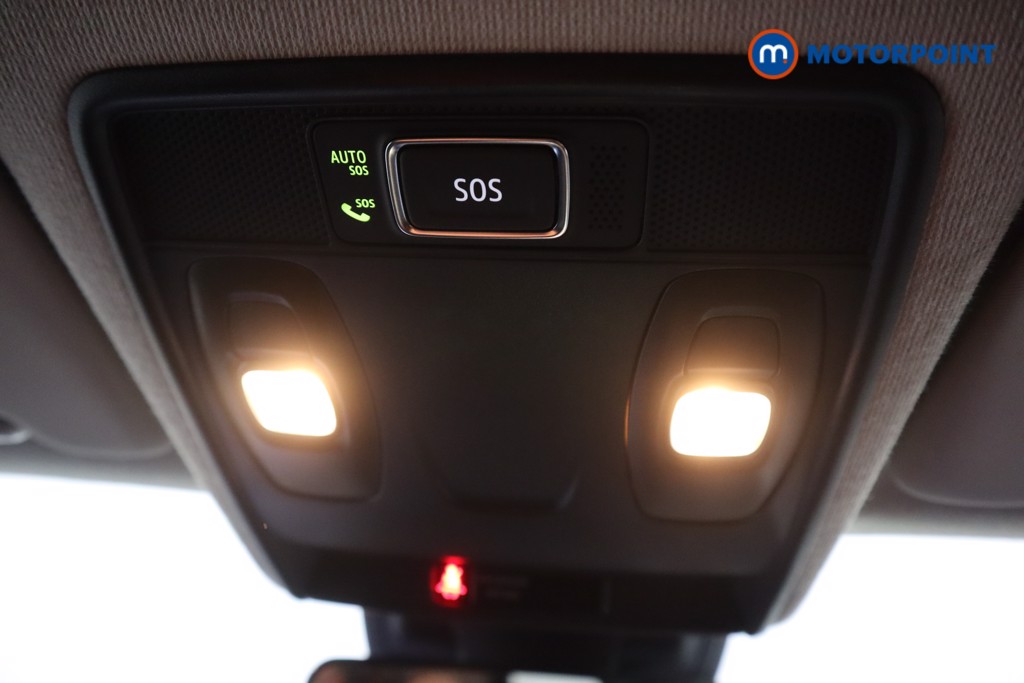 Renault Captur Iconic Edition Automatic Petrol-Electric Hybrid SUV - Stock Number (1581444) - 25th supplementary image