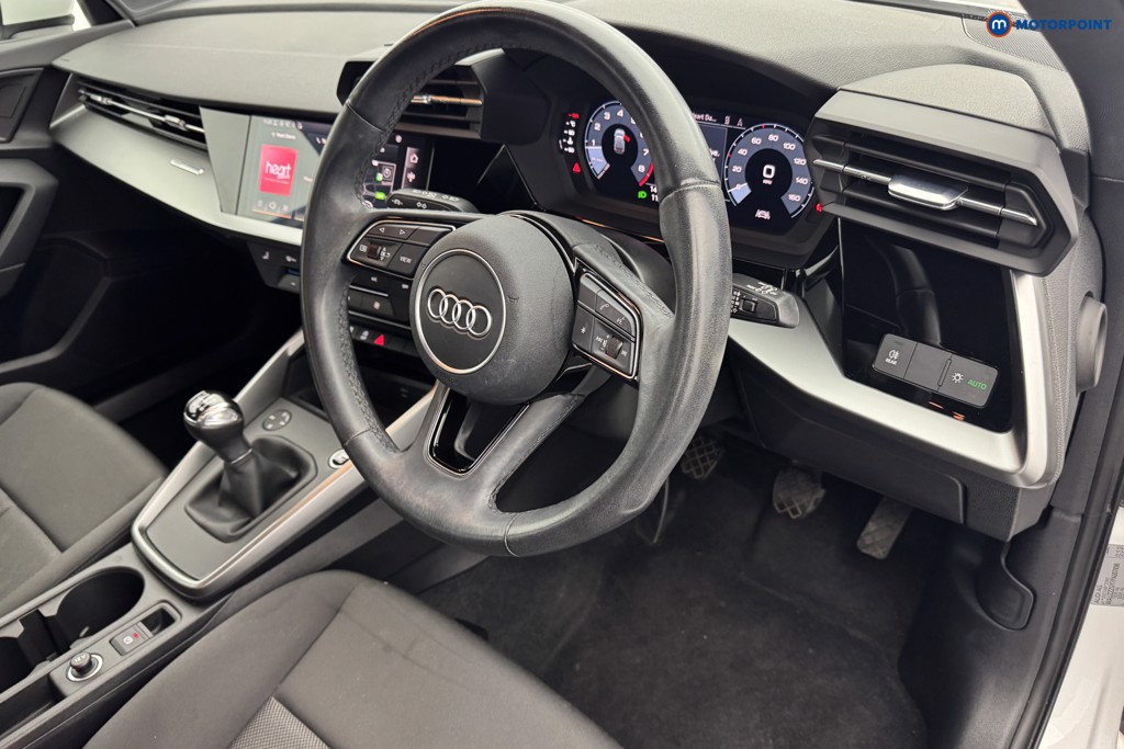 Audi A3 Technik Manual Petrol Hatchback - Stock Number (1581786) - 7th supplementary image